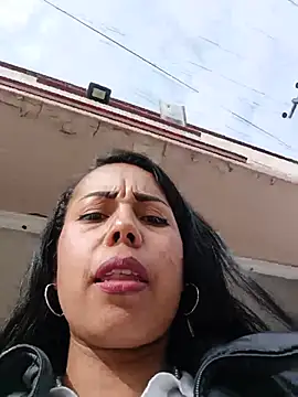 _andrea30 - Nipple show in public