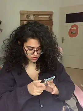 Curvydesifromgermany - Oil on tits