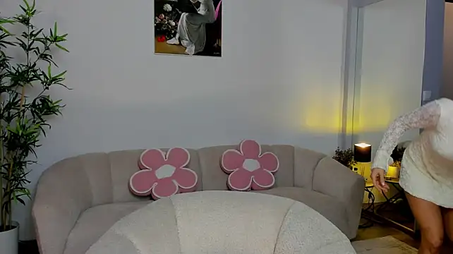 Anya-Ray - secret tease