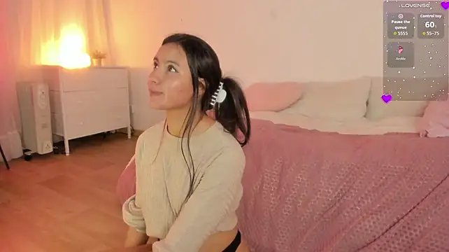 AbyWhitee - plug inmy ass