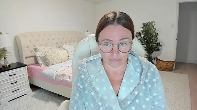 Vika73 - type - ​menu ​and ​private ​active