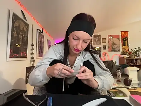 U_prolazu - Suck dildo