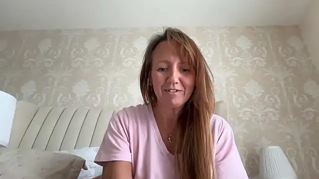 Geeky-Cat - last tipper wins a free video xx