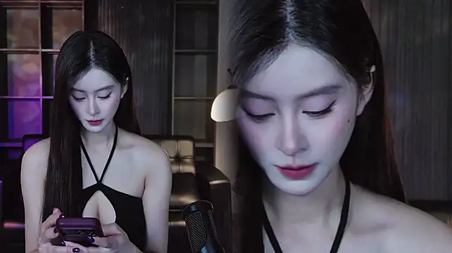 Elowen-8 - 穿丝袜跳性感舞蹈