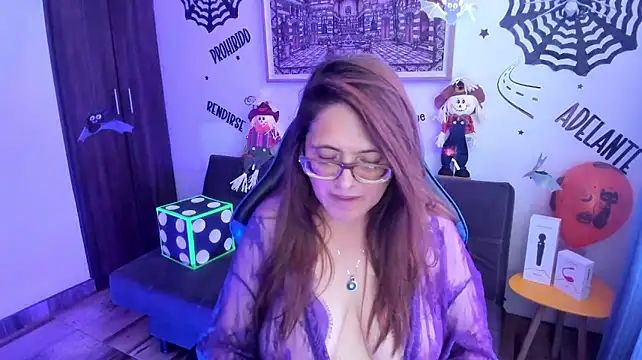 Ivette_Shaira - show suck dildo
