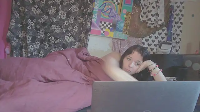 Unemployedstripper - show ass