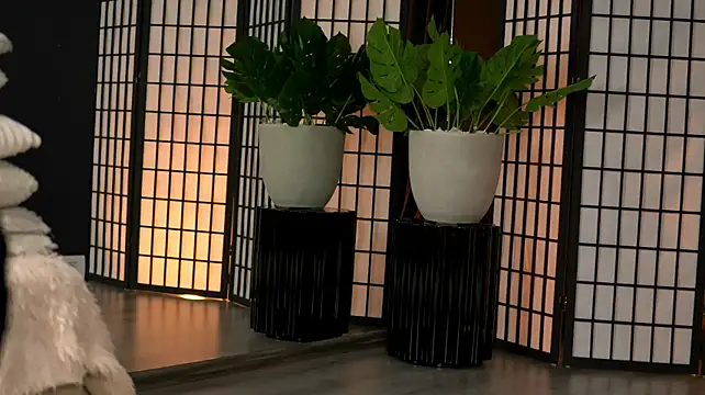 ElllaLuxe - Mek me lose my mind with a nice orgasm