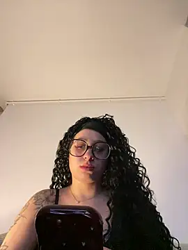 Queenlo_xxx - gagne 2 vidéos TRÈS HARD🔥