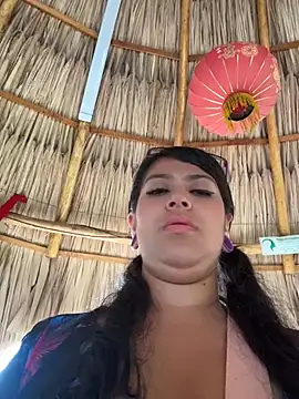 Emilyjohanson - They suck my tits