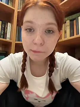 Freaky__Nikki - pinch my nipples hard