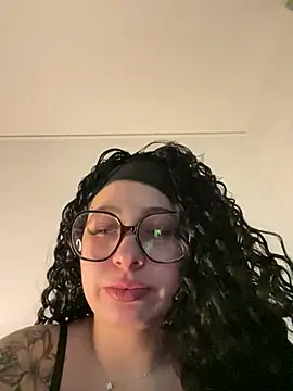 Queenlo_xxx - gagne 2 vidéos TRÈS HARD🔥