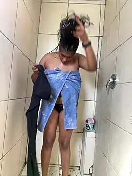 Sexy_boobs97 - let it rain