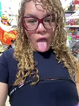 ROSALIASSHOP - SERVING IN STORE DRESSED AS A NUN 5MIN
