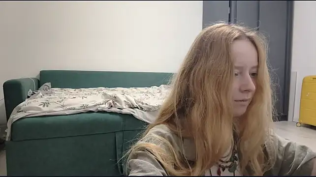 KateVibe_01 - Massage my boobs under top