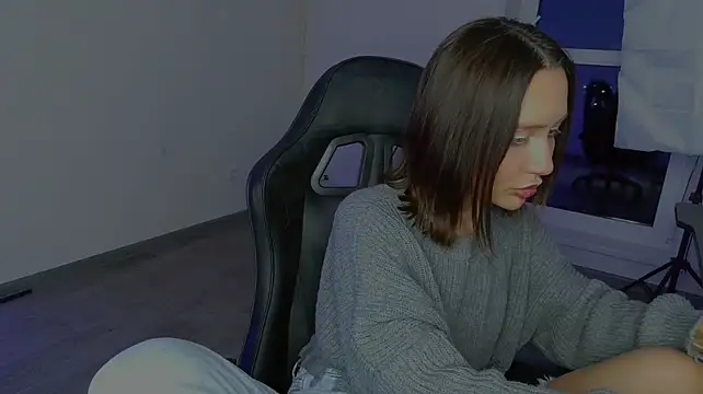 Lisa_Shultz - 🔥UNDRESS ME^^🔥
