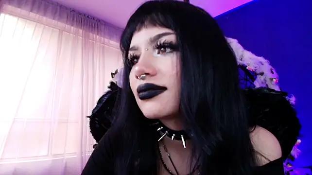 Mavis_black