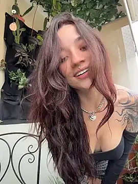 Charlotte_Rossee - drool over tits