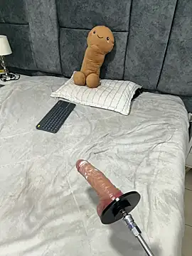 Cristal_Velle - Lush ass + fuck machine control 6 min