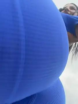 EmmiiGlow - FLASH BOOBS ON THE TERRACE