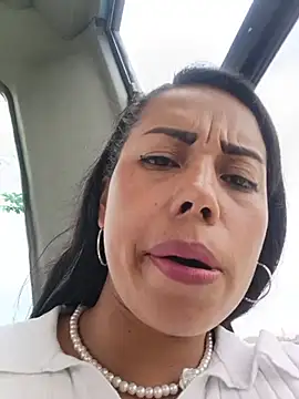 _andrea30 - Nipple show in public