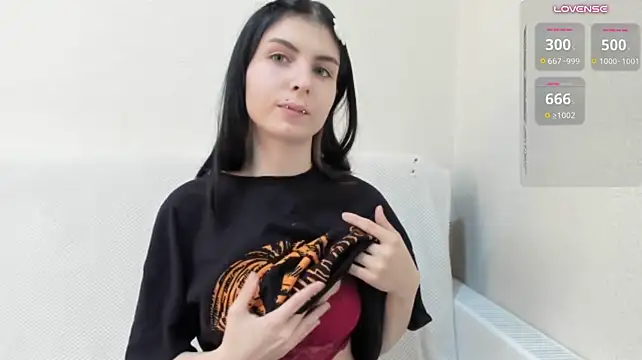 ErlinaBuoy - Flash my sexy tits and massage
