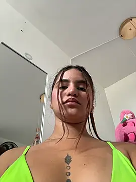 ViankaRose - DOMI INSIDE