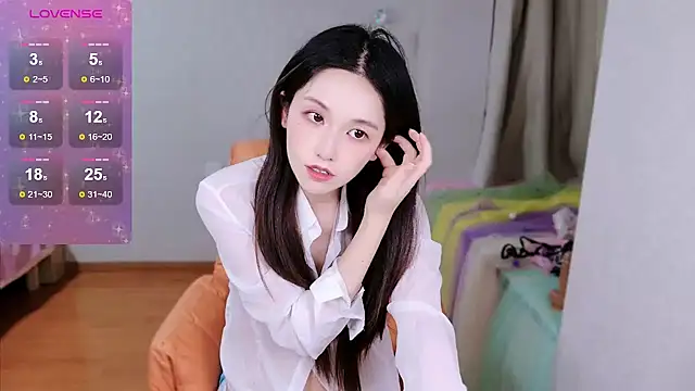 Xixi888888 - 全裸背着身 ~小狗趴~