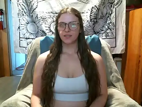Katie_kitten38 - 🥰 topless time!! ~ 10min!