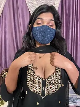Lisa_afreen - Last tipper name on boobs