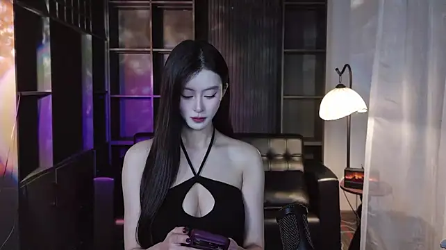 Elowen-8 - 穿丝袜跳性感舞蹈