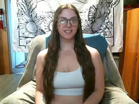 Katie_kitten38 - 🥰 topless time!! ~ 10min!
