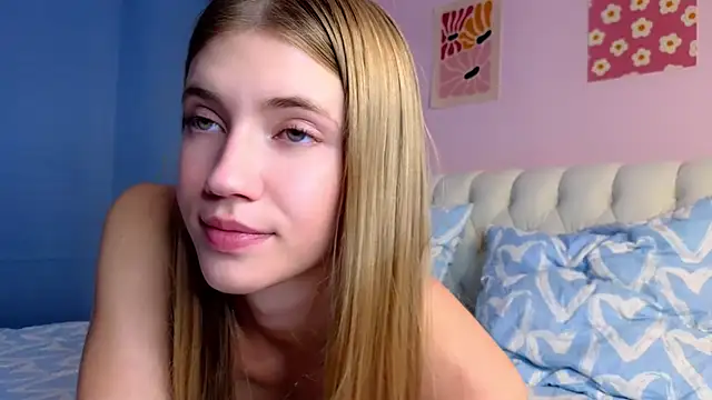 AnneFoxy - Topless