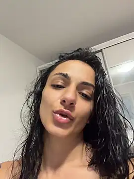 Sinnmara - fingering close up