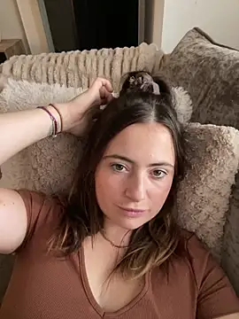 Brunette_Milf_MayaX - Show me some love ❤️