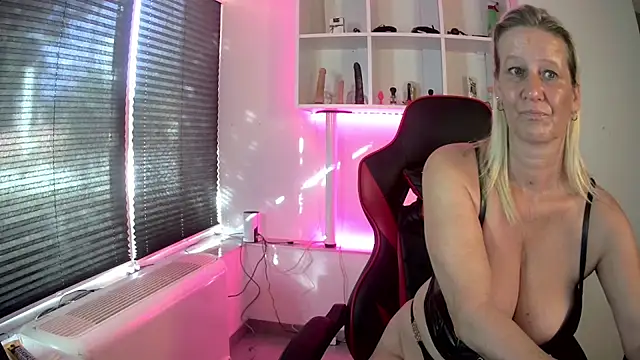 Lotus-blume1 - Nippel lecken