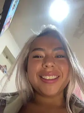 Mia_Pick1 - Lick Fingers Close up 🥵