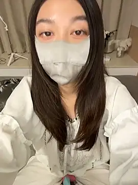 Fioralba - 不欠债不需要做手术，纯家族遗传爱卖逼，再天才的少女出生在婊子养的家庭也得卖逼