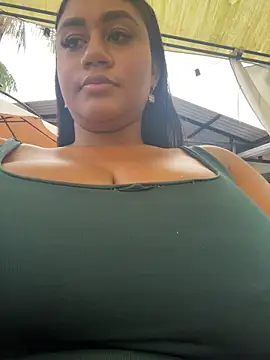 NayTorres - FINGERS IN PUSSY AND CUM IN PUBLIC