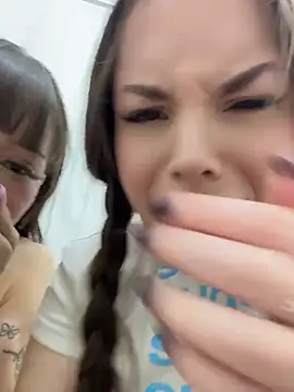 Babydolll - SOPHIE MASSAGE TITS AMELIA W OPEN DOOR