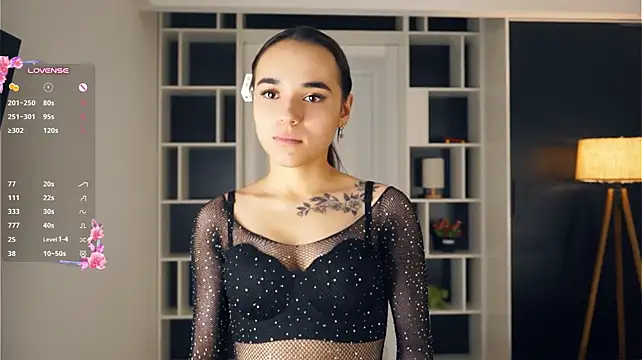 CourtneyBasbas - Gently squeeze my boobs