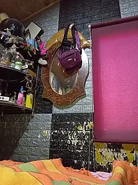 AlejandritaMilf - Jugamos ruleta🍑🥯 🥰