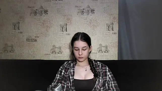 NiiSanSilvia - Send hot photo in pm