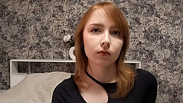 AnnabelleSparkle - squeeze my boobs