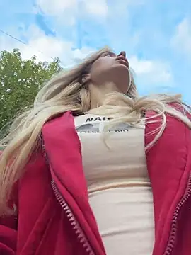PollyLolly - Show ass only on panties PUBLIC