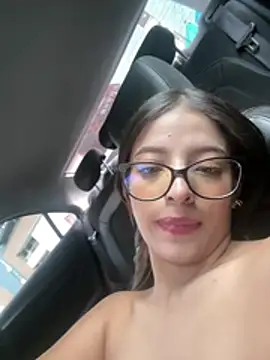 Arilw - OPEN PUSSY AND CLOSE UP