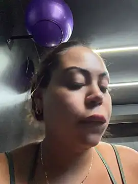 LariiHotWife - Masturbar