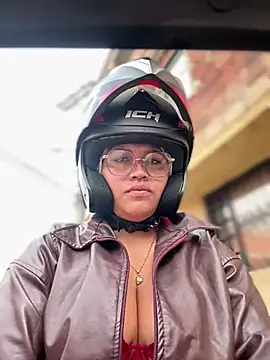Outdoors-Mia_Khalifa - My neighbor sucks my tits