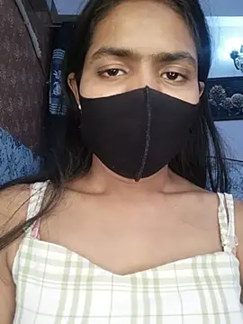 Kritijatt - Show boobs