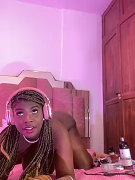 LoveQueen2 - fingering pussy