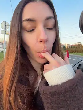 AmelieCrystal - suck my mid finger >_<